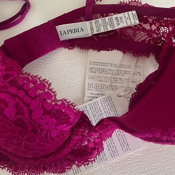 La Perla Lace Bra - Picture 2 of 3